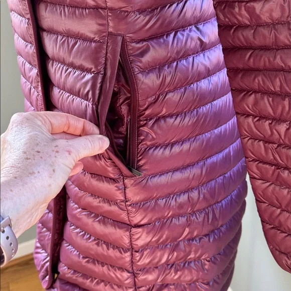 Patagonia Fiona long quilted down hooded jacket burgundy/dark current size small - Picture 7 of 11